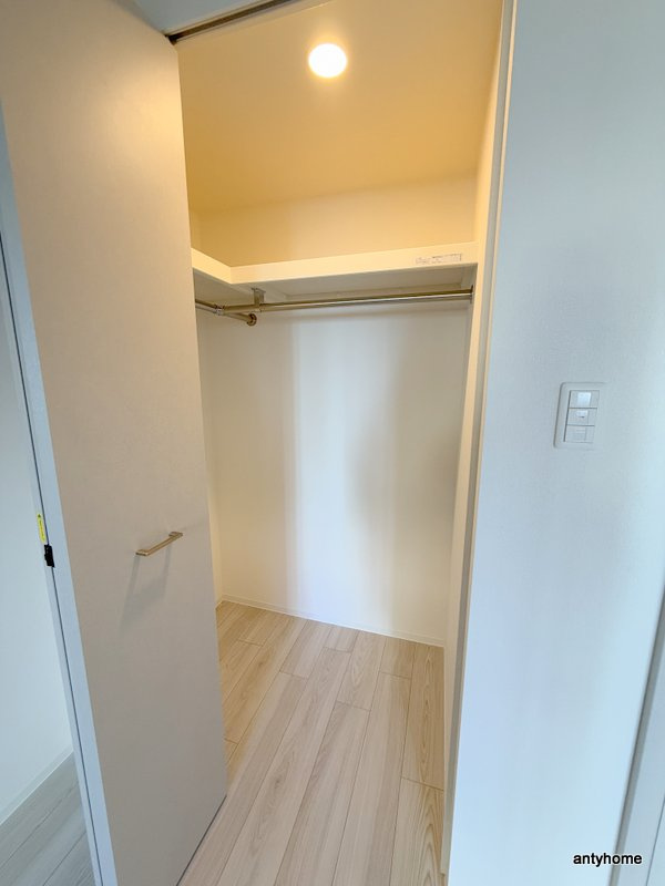 エスリードレジデンス大阪谷町ザ・マークス　仲介手数料無料の収納