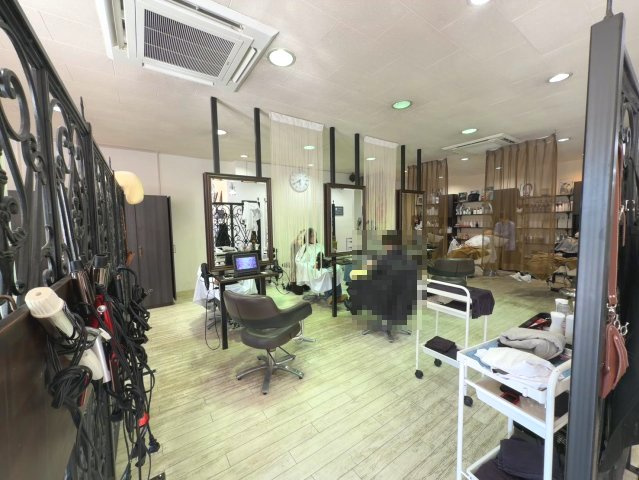欠町清水田20-25　店舗の内装