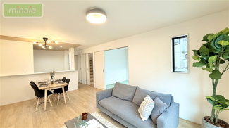 【居間・リビング】 | 水回り集中型　シューズクローク付き　6m道路　旭町全7棟　4号棟　 | 同タイプ