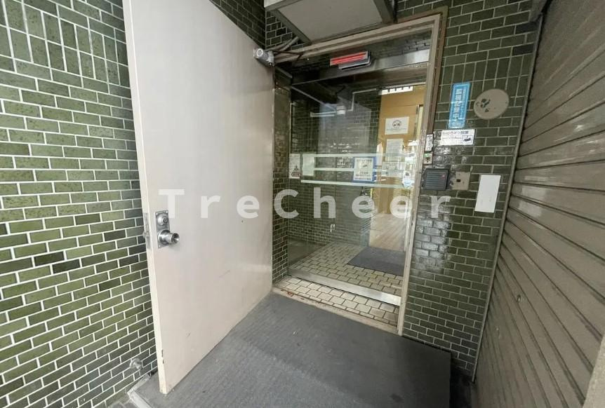 蓮根台ダイヤモンドマンションのエントランス