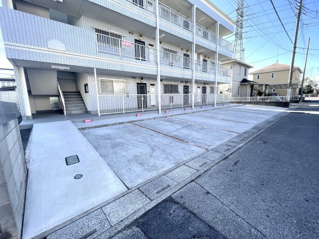 セルアーモ高野台平井の駐車場
