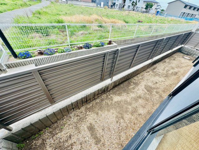 パストラルハイツＢ棟の庭