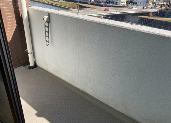 ラ・レジェンダ白川公園のバルコニー