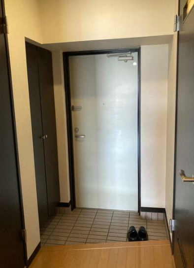 ラ・レジェンダ白川公園の玄関