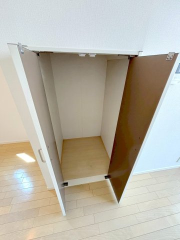 オークヒルズ早稲田の収納|階段下収納