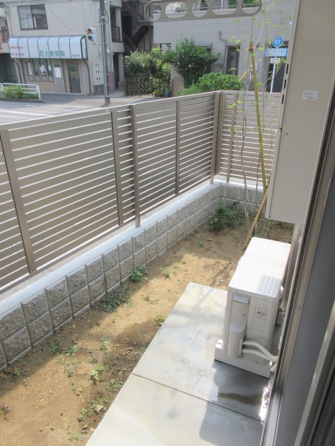 ル・ポール上大岡のバルコニー|南東向きのテラス