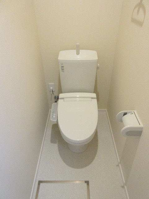 ル・ポール上大岡のトイレ|あると嬉しいウォシュレット付のトイレ