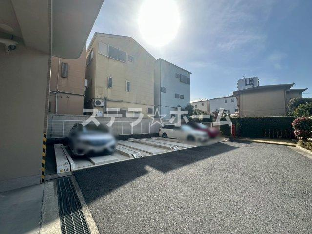 ファミール鶴見の駐車場|駐車場の用意があります