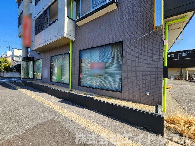 210ルミエールの外観