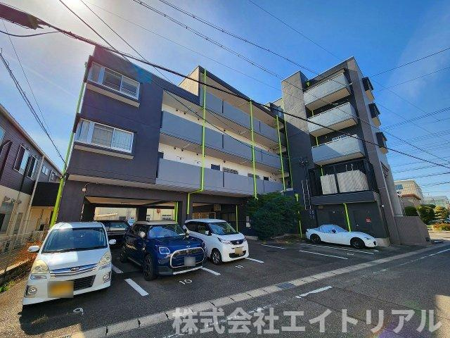 210ルミエールの外観