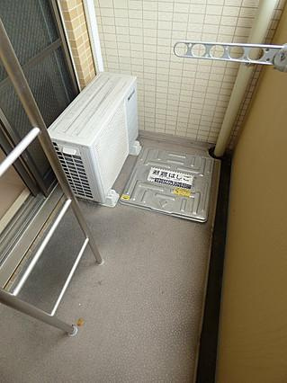 スワンズコート新神戸のバルコニー