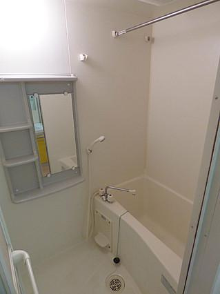 スワンズコート新神戸の浴室