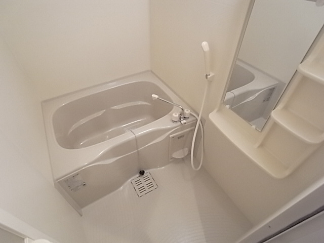 プレサンスKOBEアモーレの浴室