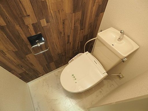フローレス岡本のトイレ