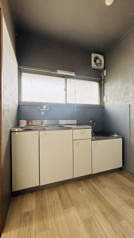 筑紫野市紫６丁目のアパートのキッチン