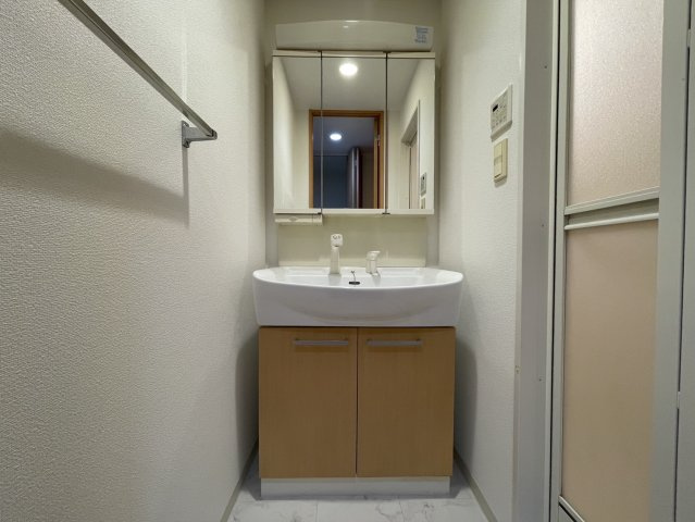 アーバングリーン神戸元町の独立洗面台