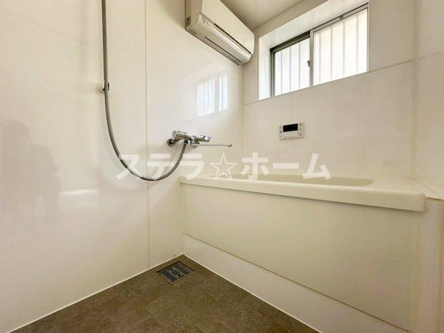 中浜3 中古戸建の浴室|落ち着いた空間のお風呂です