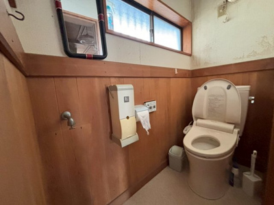 【トイレ】 | 【建物未登記】鉾田市滝浜　中古住宅 | 一階トイレ
