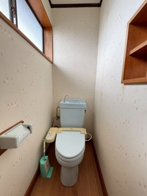 【トイレ】 | 【建物未登記】鉾田市滝浜　中古住宅 | 二階トイレ