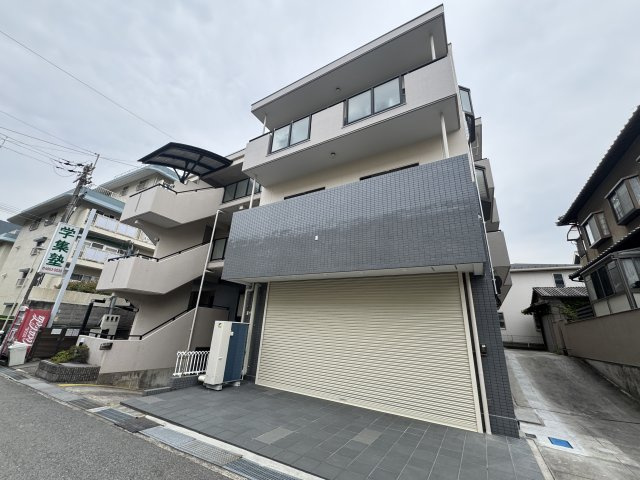 メゾンカースク