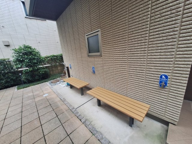 ヘーベルメゾン千歳台のエントランス