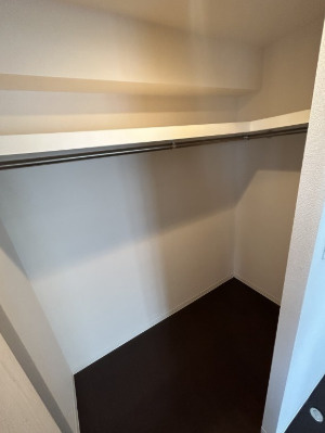 フィオーレ元浅草の収納|ウォークインクローゼット