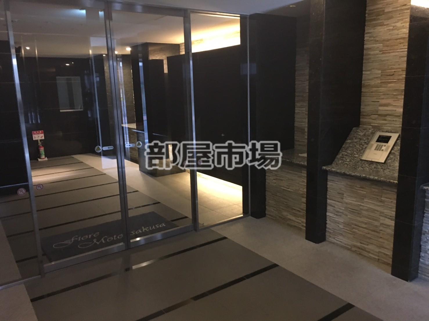 フィオーレ元浅草のエントランス