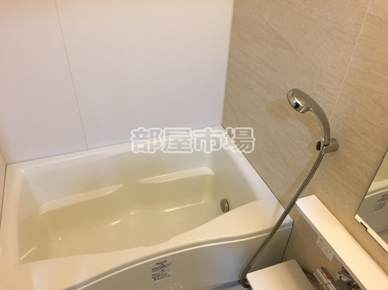 フィオーレ元浅草の浴室