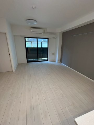 コンフォリア日暮里の居間・リビング