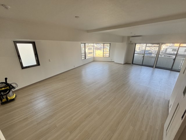 ステラ田中町の居間・リビング