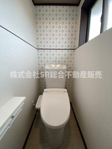 玉串元町2丁目中古戸建のトイレ|温水洗浄便座♪これがあれは嬉しいですよね♪