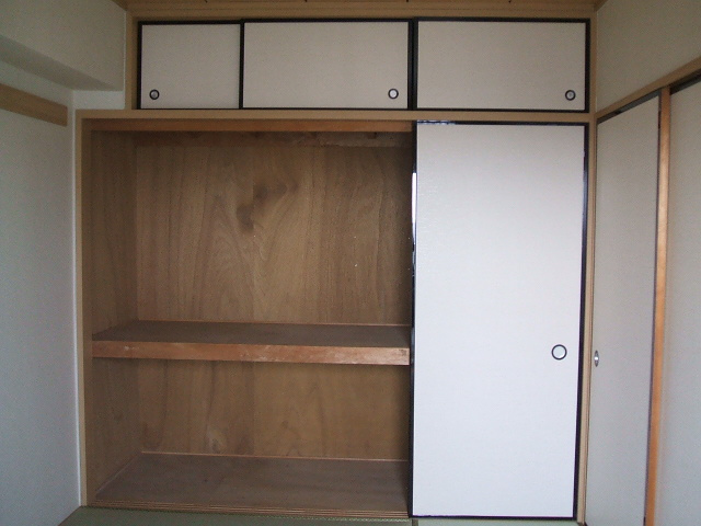 久留米市荘島町の賃貸マンションの収納|収納のためのスペースです※同タイプのお部屋になります