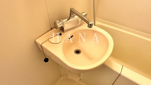 レオパレスニュー宝木ガーデンの洗面所