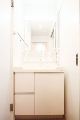 【洗面所】 | モンスリール | 独立洗面台です。