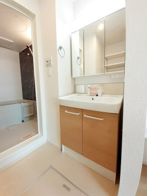 【洗面所】 | ル・ドルチェⅤ | 忙しい朝には欠かせない洗面所です