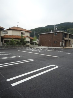 【駐車場】 | クレアレーブⅡ | 駐車場です