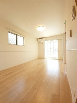 【居間・リビング】 | ハイツ富士Ⅱ | おしゃれな居間です