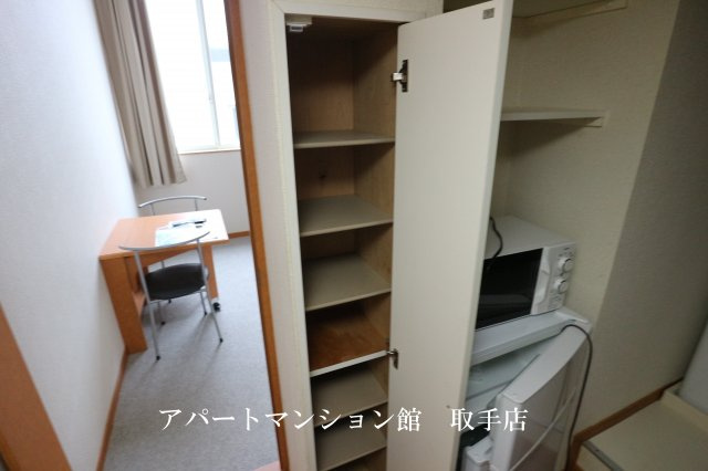 レオパレスカメリアの収納