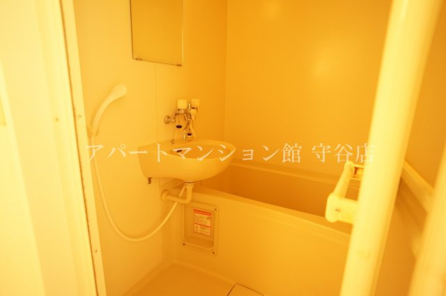 レオパレストレジャーズの洗面所