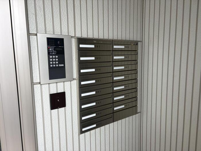 バレンタインハウス温泉町のエントランス|エントランスオートロック