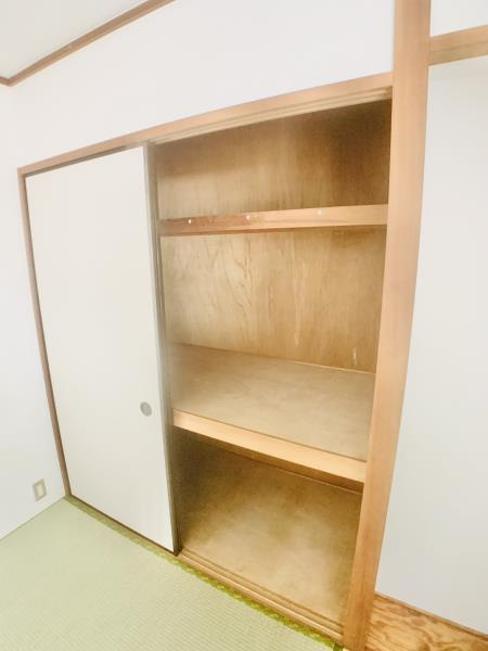 サザンクロスプラザの居間・リビング