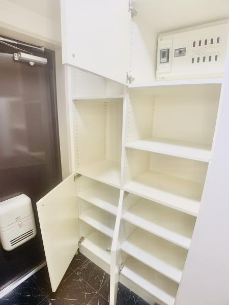 サザンクロスプラザの居間・リビング