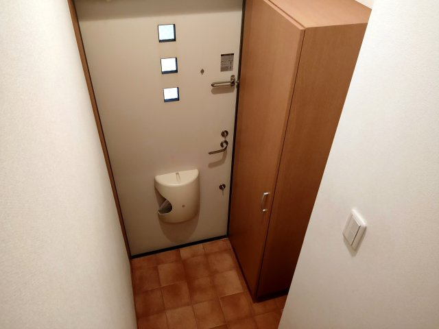 リバーフロンテージCYの玄関