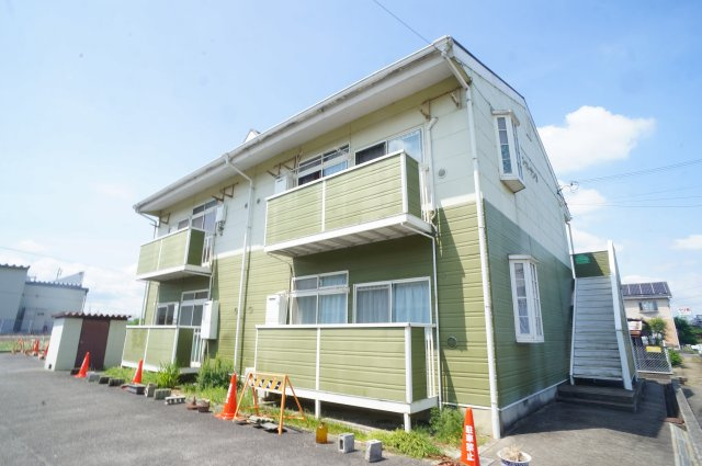 橿原市出合町のアパート