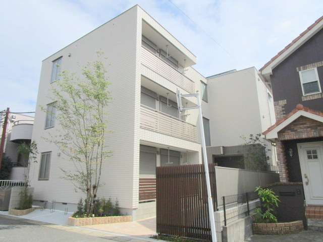 Ｒｅｖｅｕｒ　Ｈａｎａｚｏｎｏ　リヴェールハナゾノ