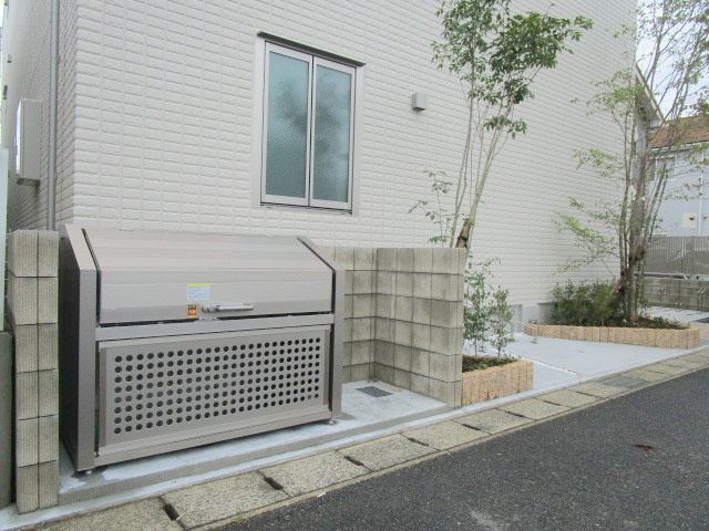 Ｒｅｖｅｕｒ　Ｈａｎａｚｏｎｏ　リヴェールハナゾノのその他共用部分|★ゴミストッカー★