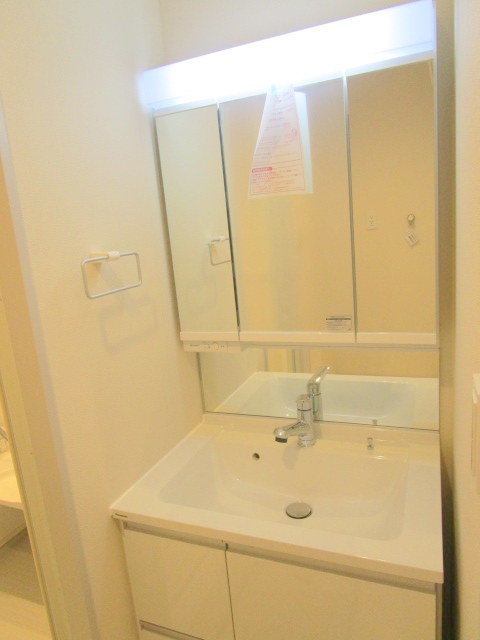 Ｒｅｖｅｕｒ　Ｈａｎａｚｏｎｏ　リヴェールハナゾノの洗面所|★独立洗面台★