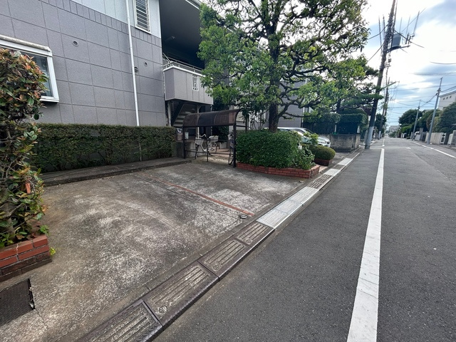 メゾン・デュ・ソレイユの駐車場