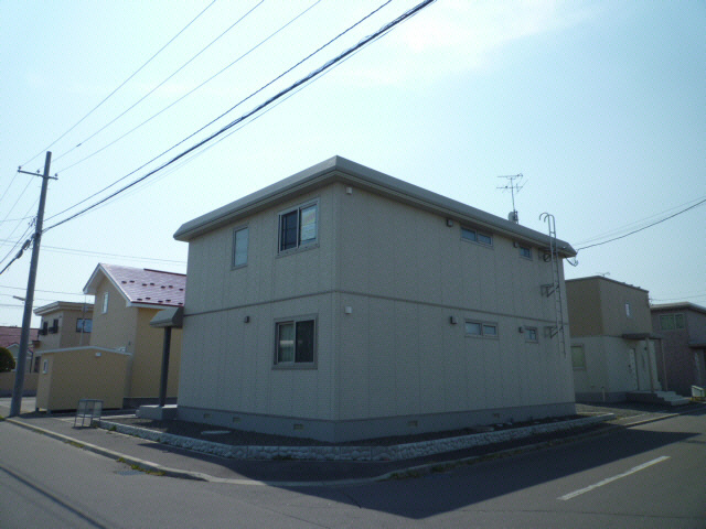 文苑３－５５－１３テラスハウスの外観