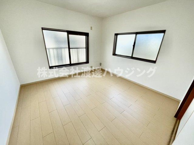 桃谷3丁目貸家の居間・リビング